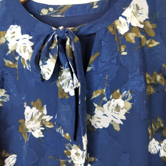 Tahari Floral Sleeveless Top Tie Neck Blue Olive - Picture 6 of 8